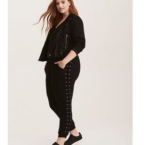 Torrid Grommet Lace Up Joggers Size 2 (2X 18-20)